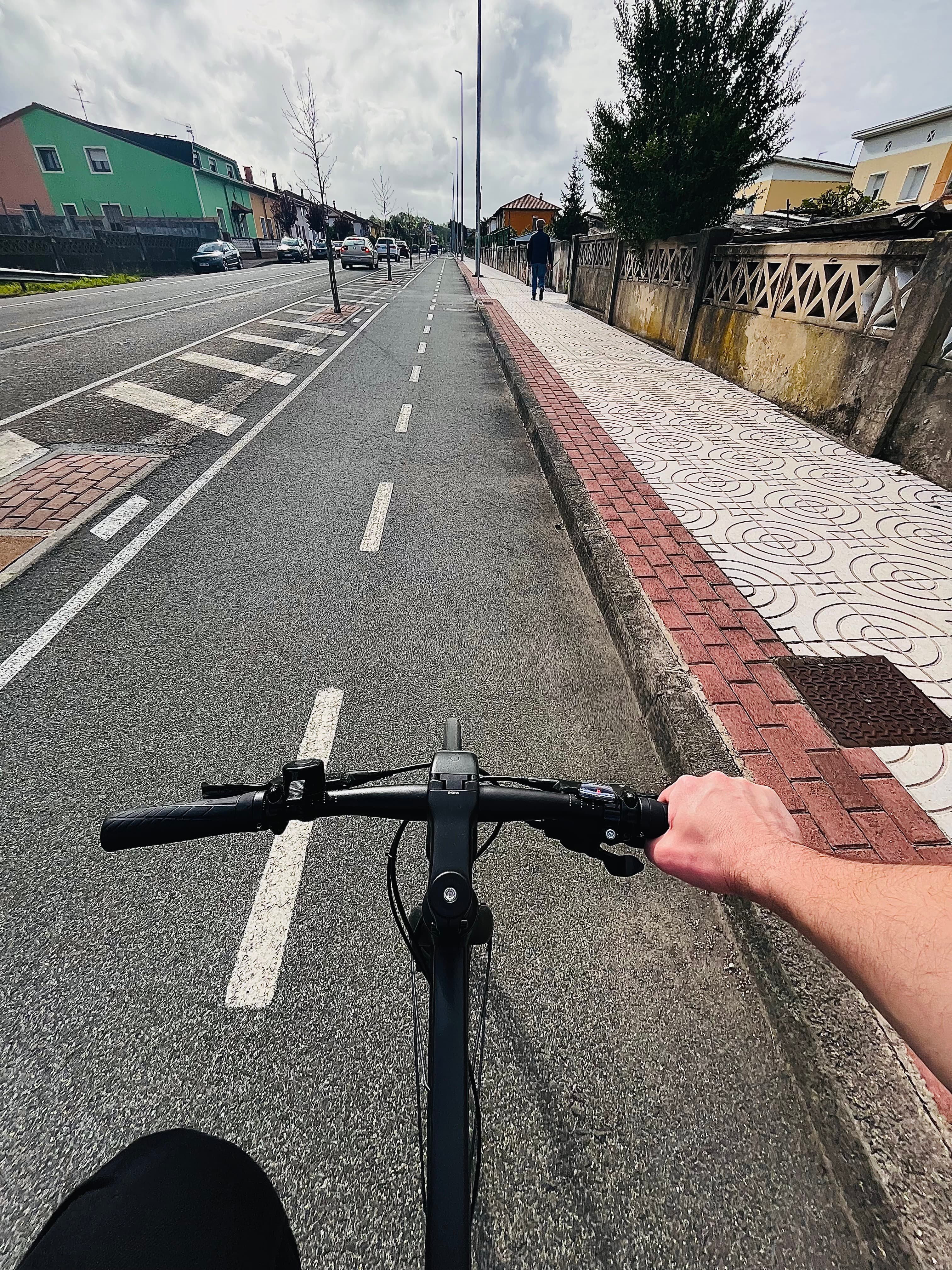 Mi bicicleta en un carril bici segregado