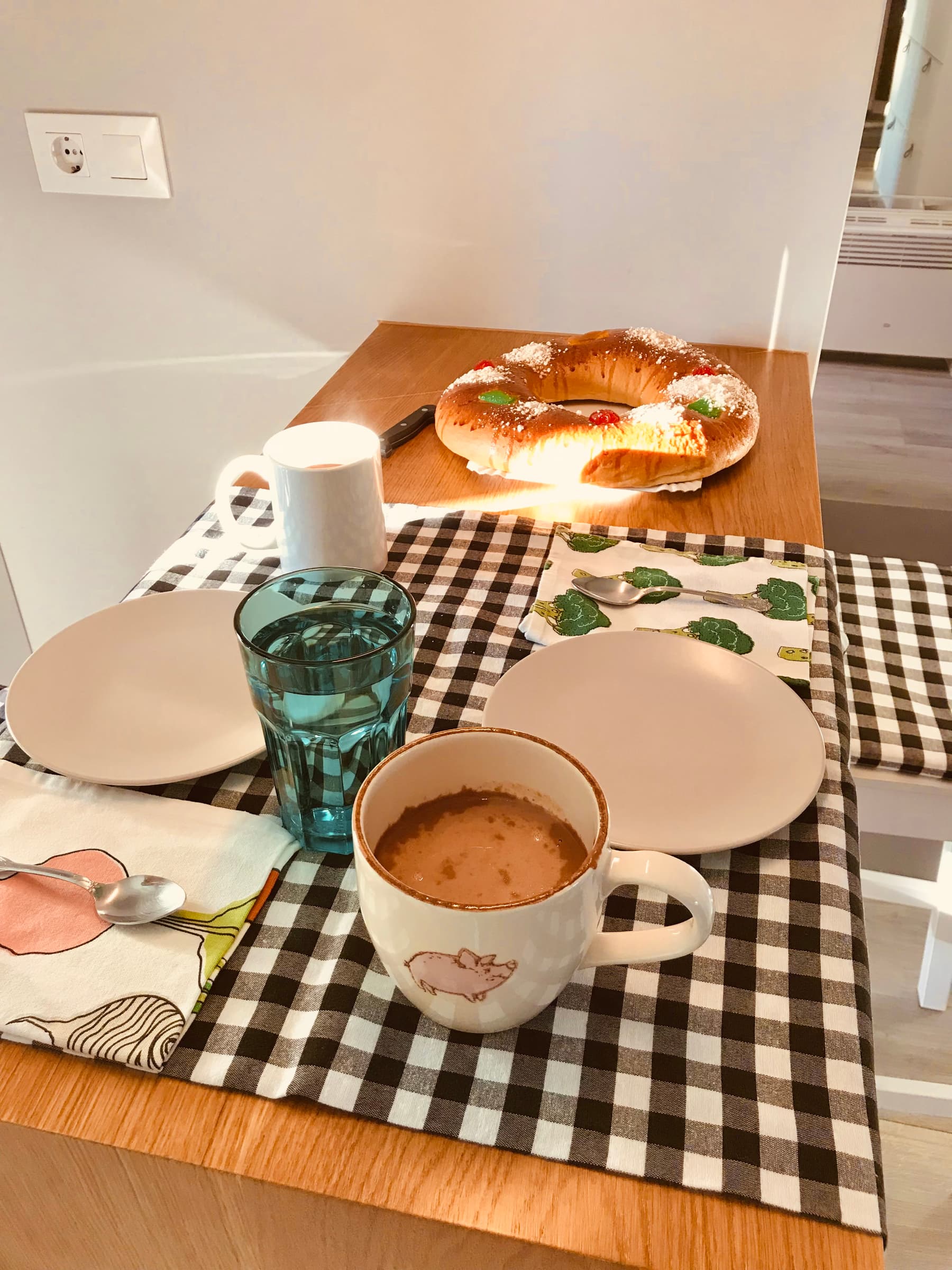Desayuno cántabro de Reyes. A base de Rosco y Tachocao