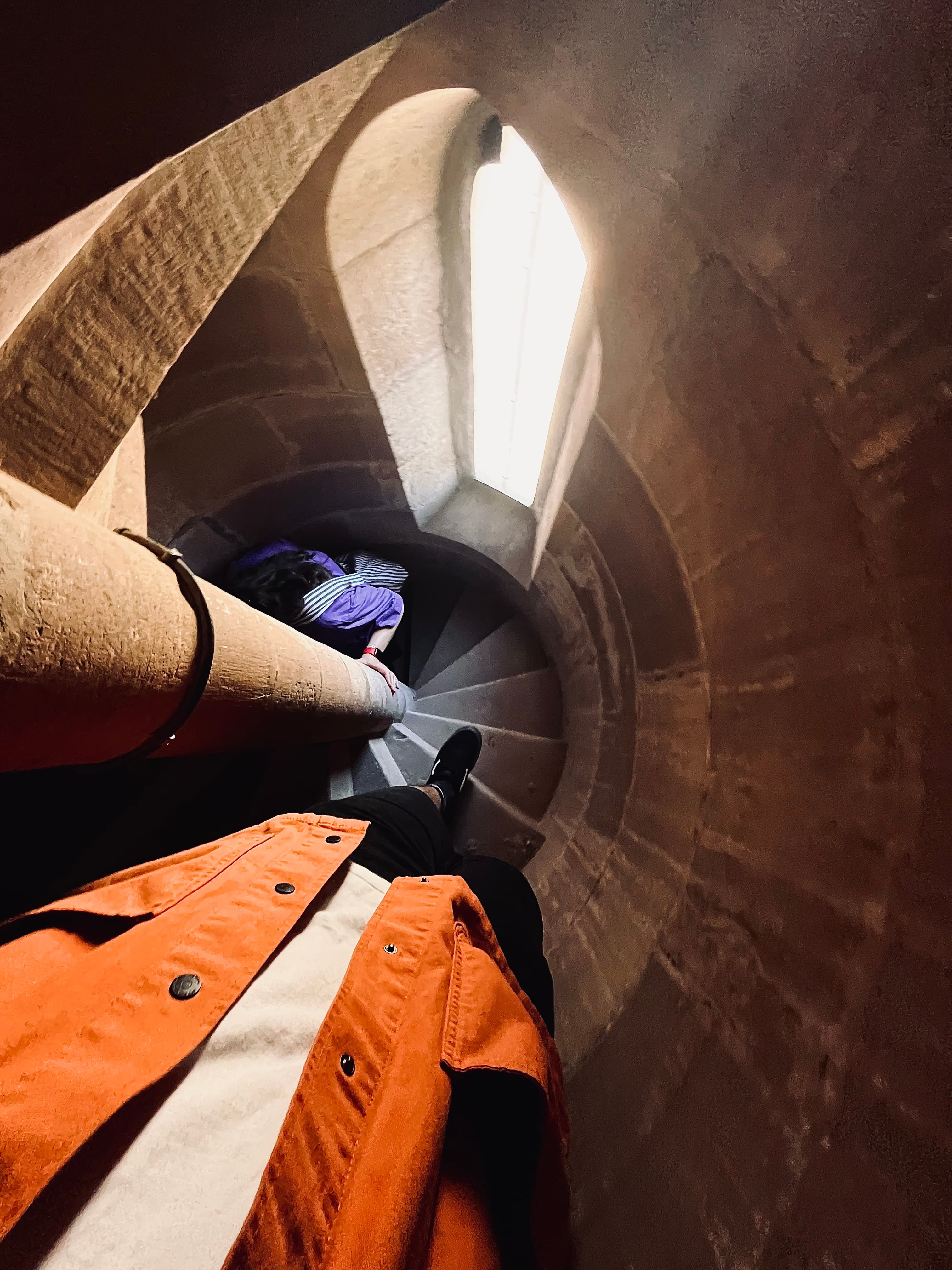 Bajando escaleras