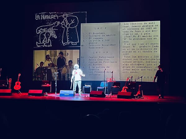 Presentación de Torta y Lechi. Se ven textos y componentes de La Humera